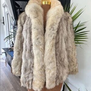 ((SOLD)) Vtg Cream Fox Coat | Blue Fox